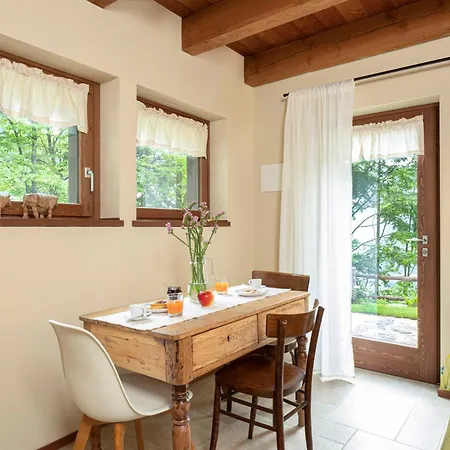 Dinh - Villaggio Dei Crodini Chalet